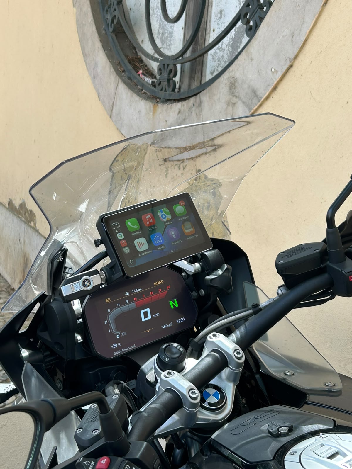 Motoplay 6.2" ULTRA® | Apple Carplay y Android Auto